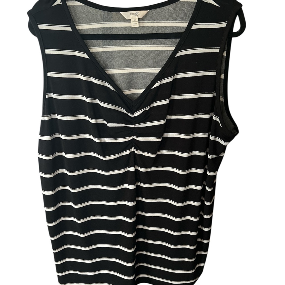 Terra & Sky Black Ruched Sleeveless Tank Top